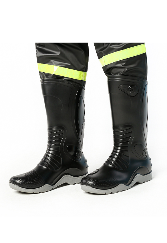 BOTAS EN PVC CAÑA ALTA DOTACION